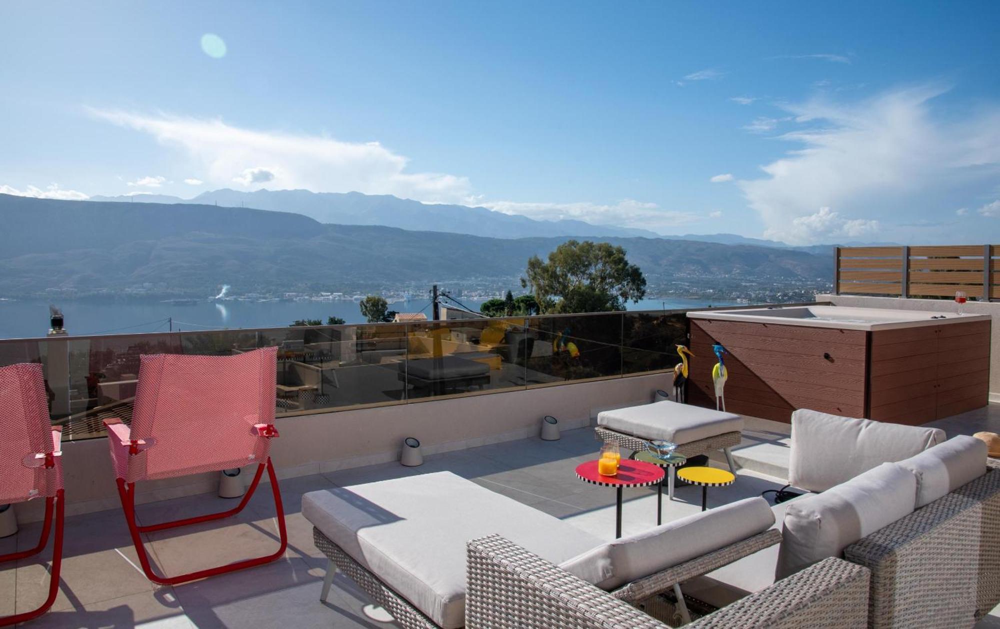 Flos Apartments Korakiai Екстер'єр фото
