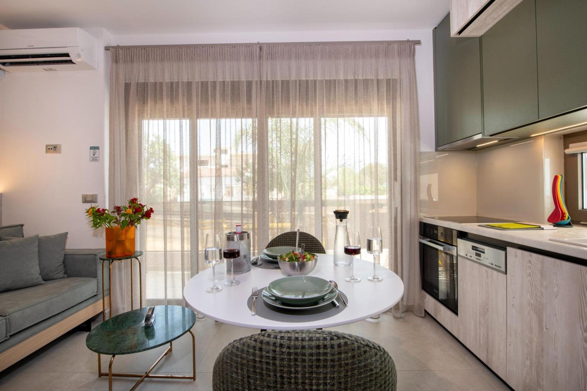 Flos Apartments Korakiai Екстер'єр фото